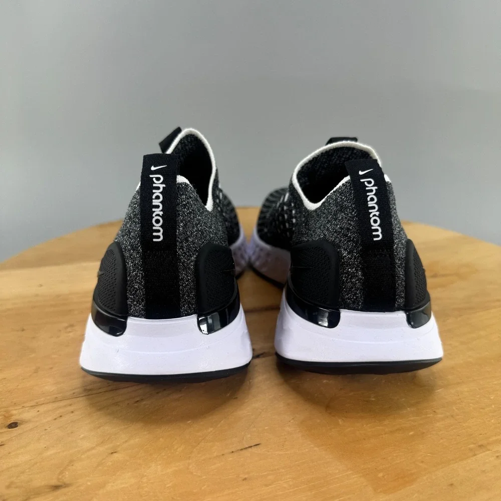 Nike React Phantom Run Flyknit 2 Oreo Womens Size 7.5 Running Shoes Black White